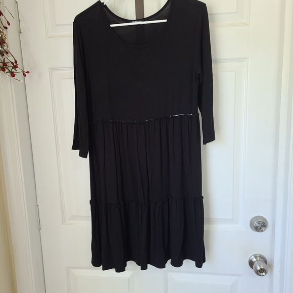 (1231) Heimish USA Woman's Full Size Black Evening Dress, Size: XXX Color: Black - Picture 3 of 9